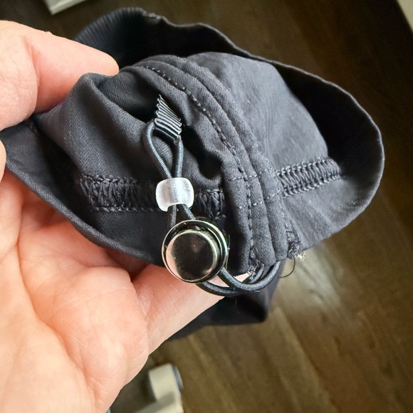 Lululemon Dance Studio 25” Size 10 - Picture 11 of 12